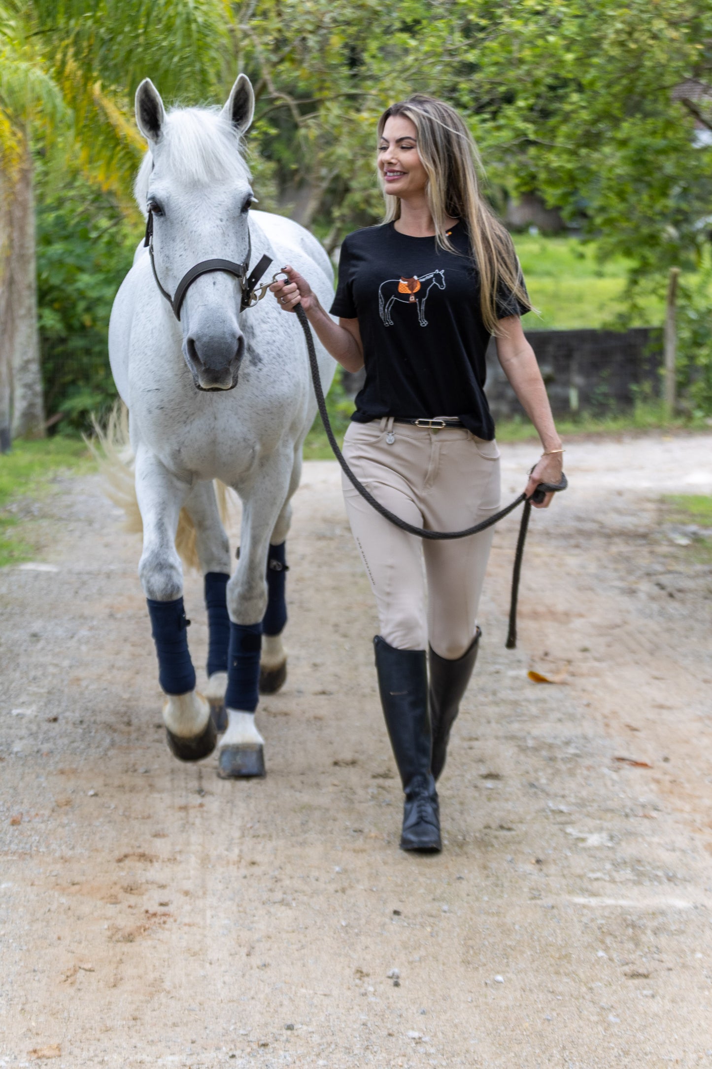Camiseta - Cavalo Sela - Preta