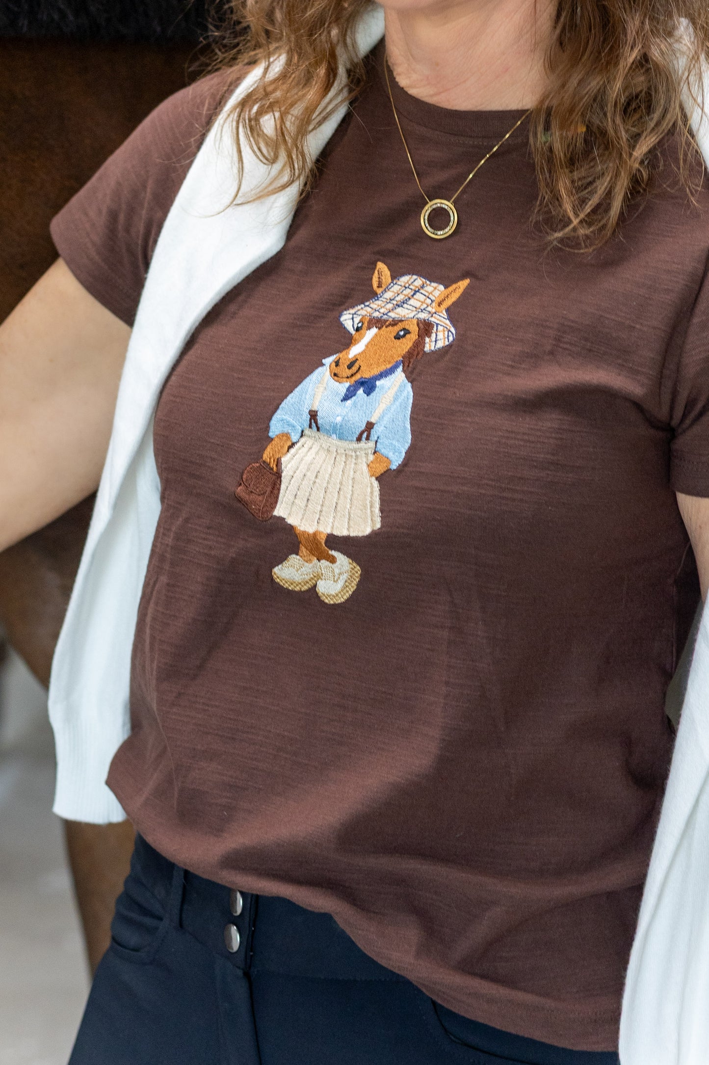 Camiseta Polo Horse College by Dani Miro - Marrom