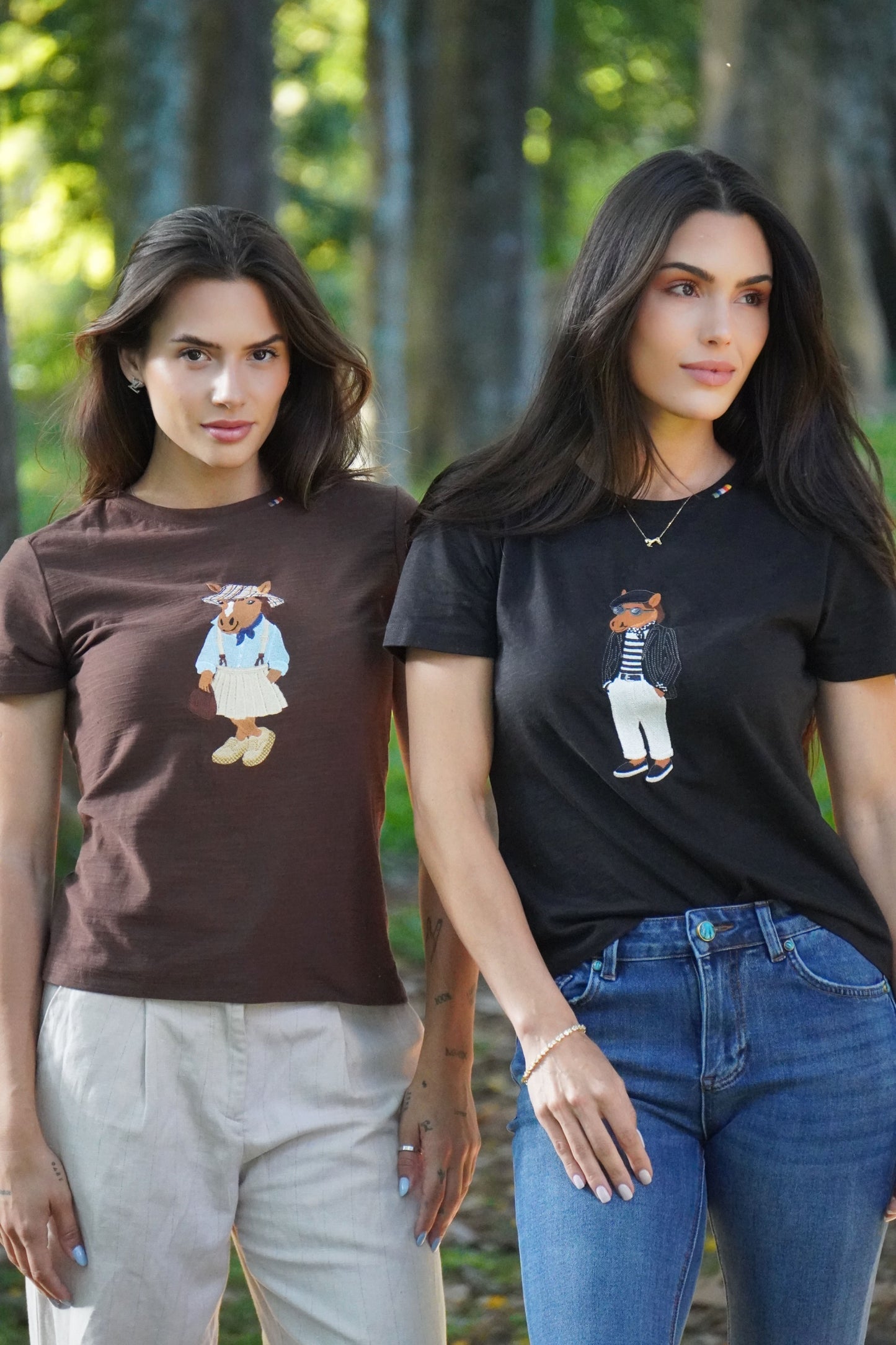 Camiseta Polo Horse College by Dani Miro - Marrom