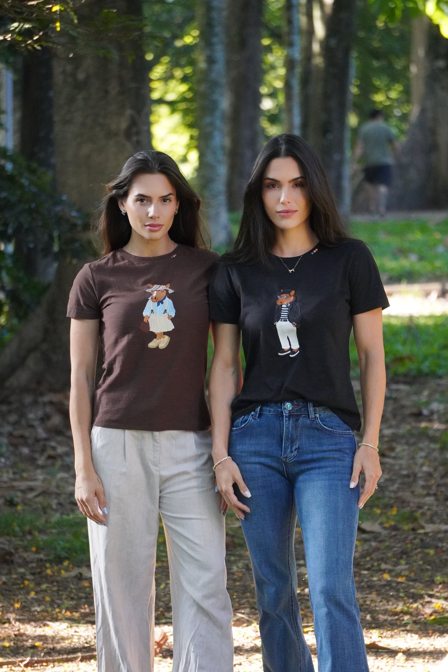 Camiseta Polo Horse College by Dani Miro - Marrom