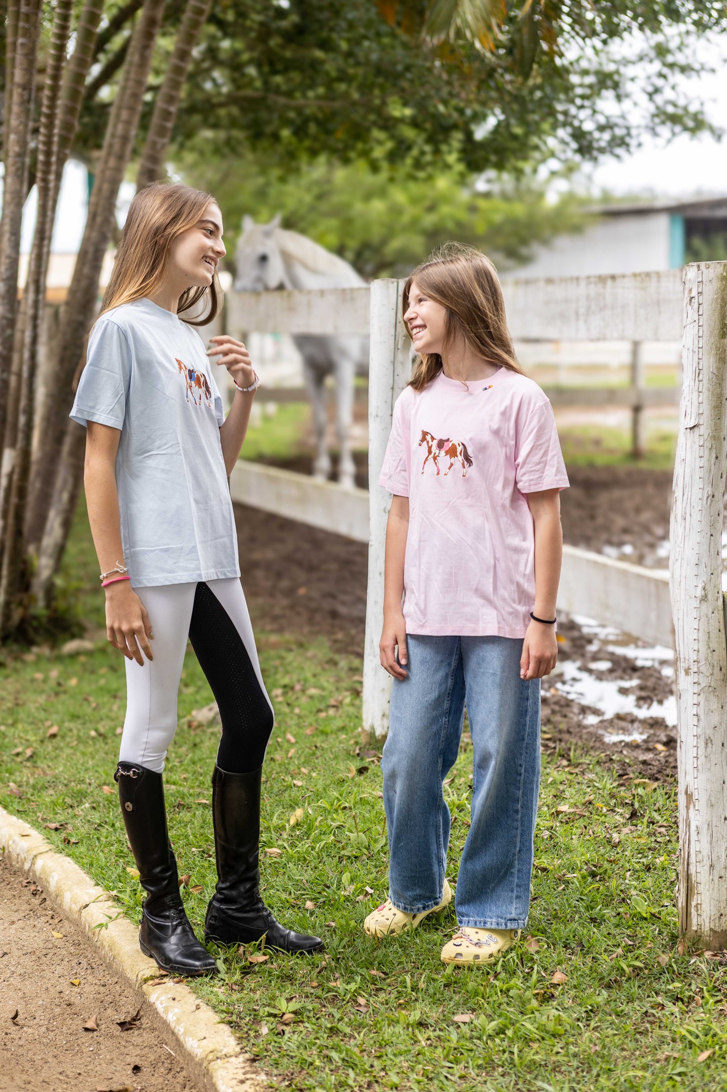 Camiseta - Cavalo Malhado - Rosa Claro