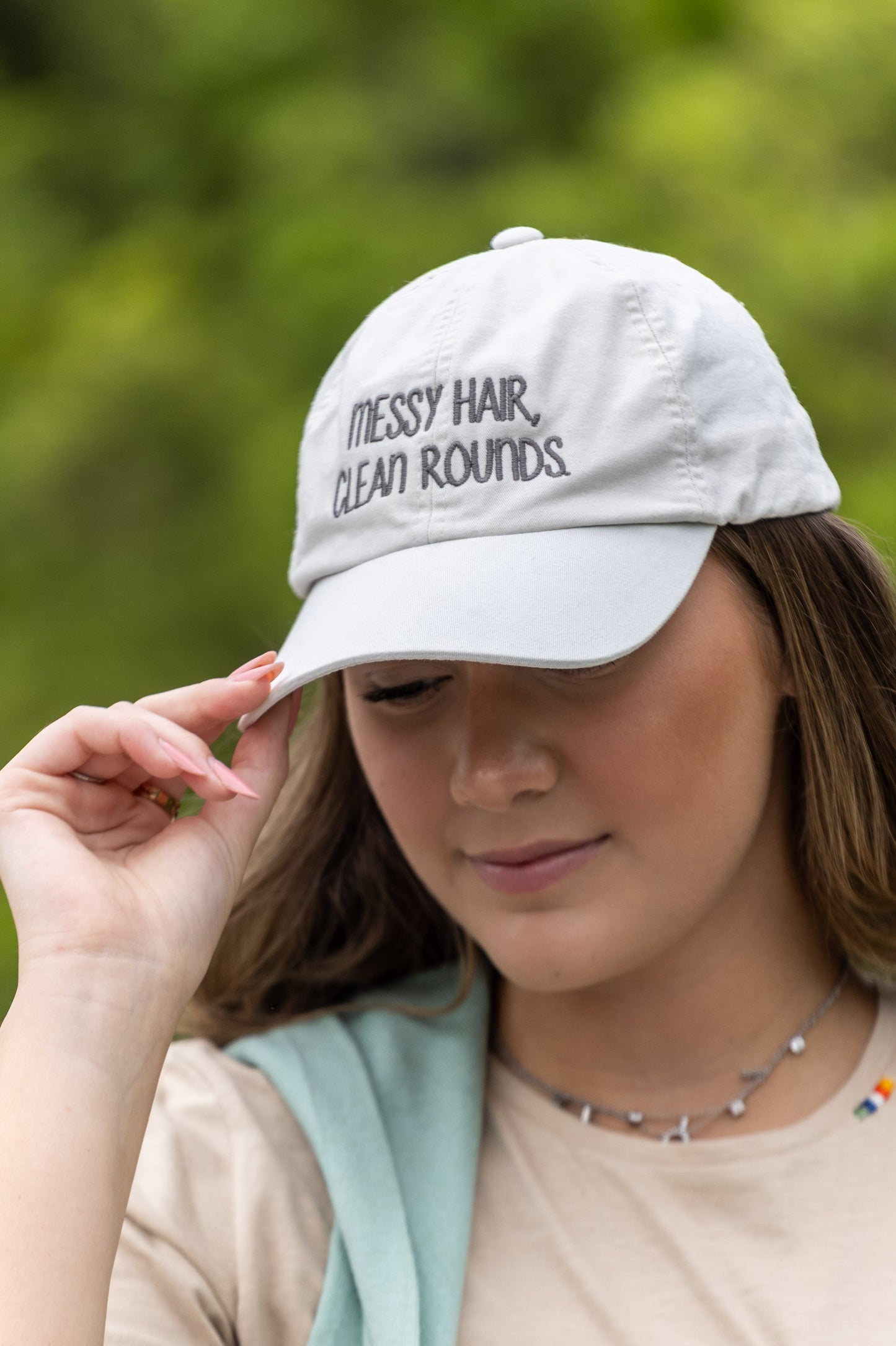 Boné Messy Hair by Dani Miró -  Off White