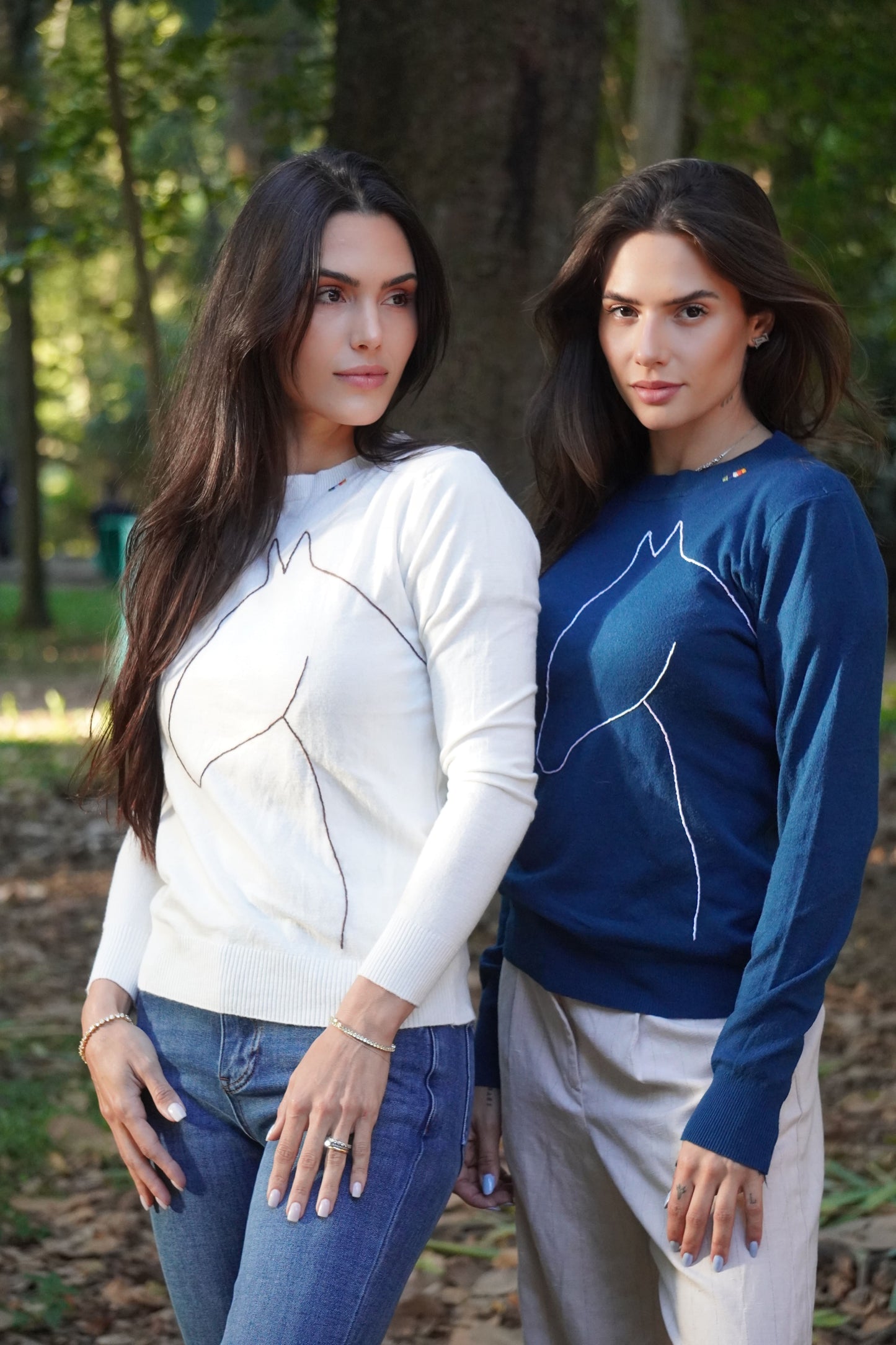 Pullover careca - Cavalo Contorno *bordado a mão* - Marinho