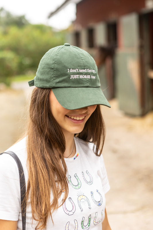 Boné I dont need therapy - Verde