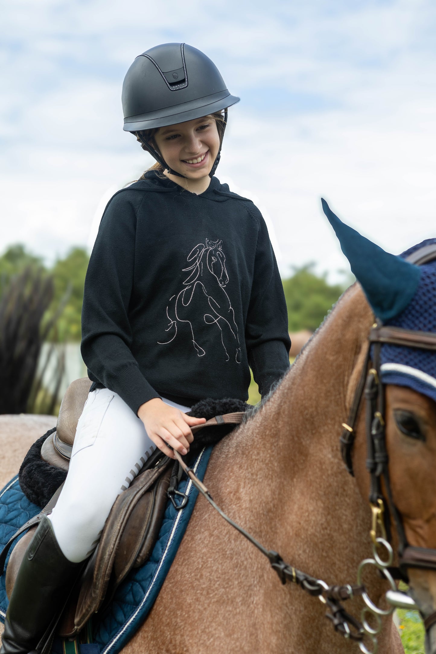 Pullover com Capuz cavalo correndo