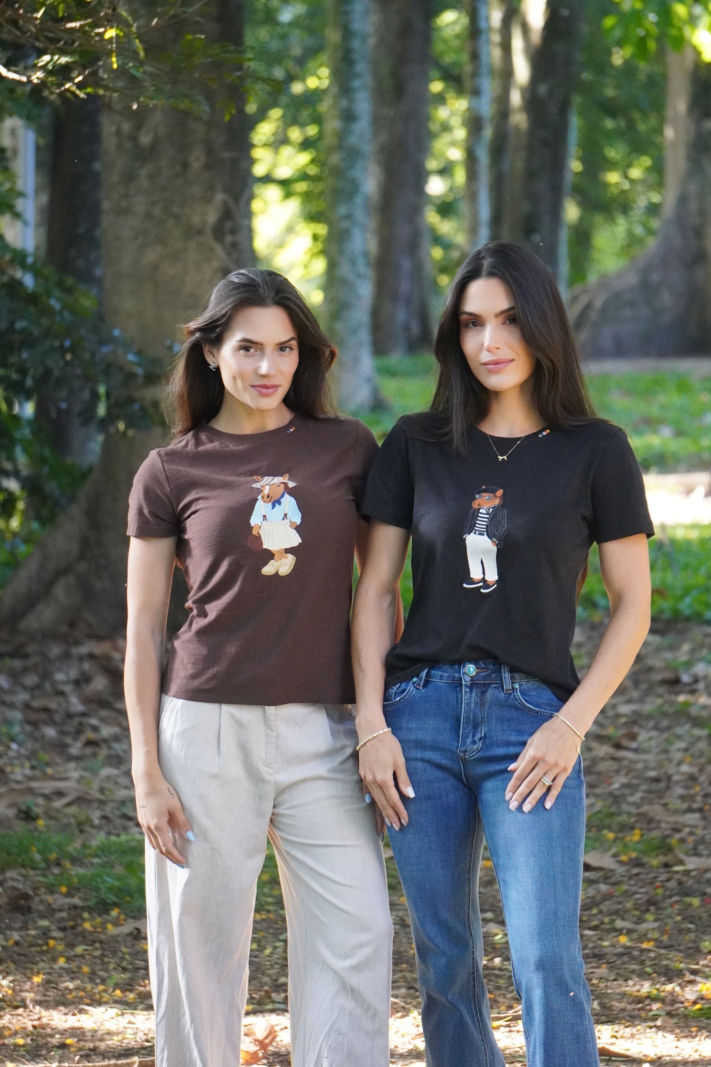 Camiseta Polo Horse College by Dani Miro - Marrom